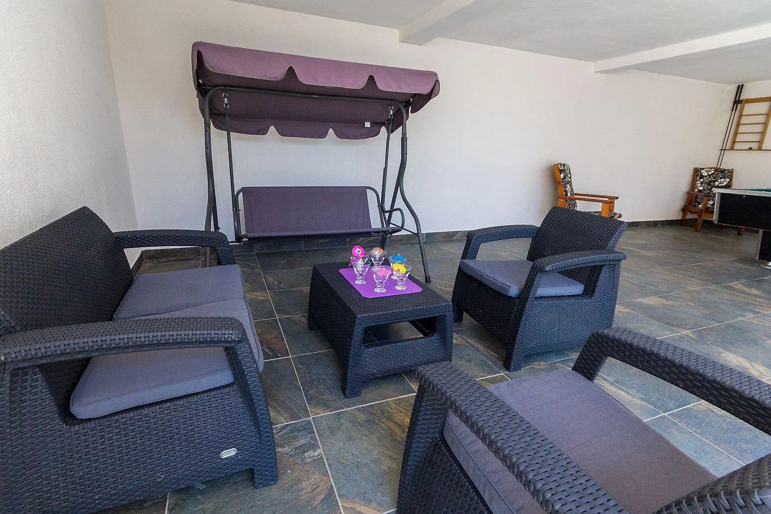 Renoviertes Apartment Nur 150 Meter Zum Strand Mit Jacuzzi, Meerblick, Pool, Billardtisch Dramalj